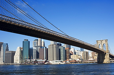 Manhattan skyline, Brooklyn Bridge and the East River, New York City, New York, United States of America, North America