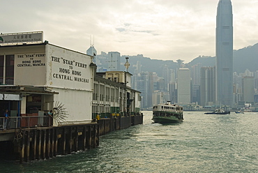 Tsim Sha Tsui Star Ferry Terminal, Kowloon, Hong Kong, China, Asia