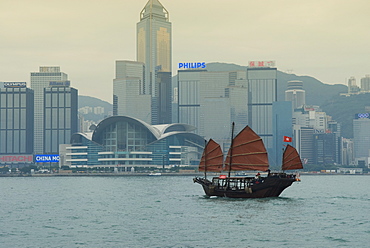 One of the last remaining Chinese sailing junks on Victoria Harbour, Hong Kong, China, Asia