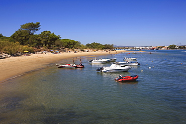 Ilha de Tavira, a sand dune island and popular beach, Ria Formosa Nature Park, Algarve, Portugal, Europe