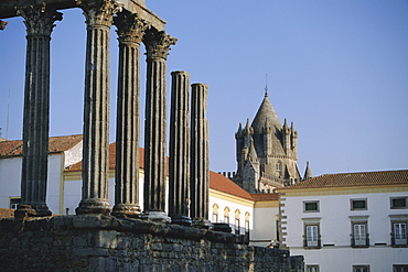 Roman temple and cathedral, Evora, Alentejo, Portugal, Europe