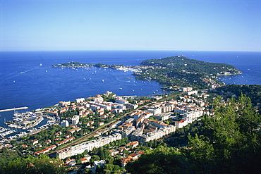 The town of Villefranche and Cap Ferrat on the Cote d'Azur, Provence, France, Europe