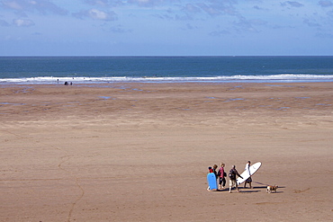 Surfers, Woolacombe, Devon, England, United Kingdom, Europe