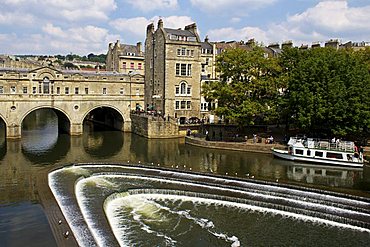 Pulteney Bridge and River Avon, Bath, UNESCO World Heritage Site, Avon, England, United Kingdom, Europe