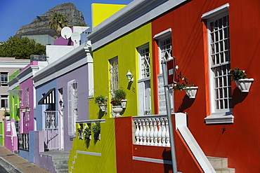 Malay area of Bo-Cape renowned for its colouful houses, Cape Town, South Africa, Africa