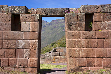 Inca ruins in the Sacred Valley, Pissac, Peru, South America 