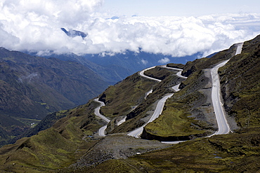 Malaga Pass, 4316 meters high, Mountain Veronica in the background, Andes mountains, Peru, South America 