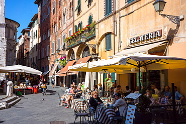 Picturesque street in Lucca, Tuscany, Italy, Europe