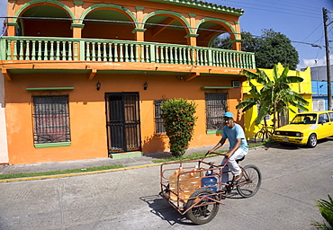 Street scene, Tlacotalpan, UNESCO World Heritage Site, Mexico, North America