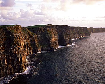 The Cliffs of Moher, County Clare, Munster, Eire (Republic of Ireland), Europe