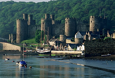 Conwy Castle, UNESCO World Heritage Site, Conwy, Gwynedd, Wales, United Kingdom, Europe