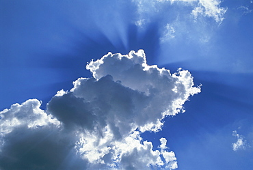 Sunrays around cloud