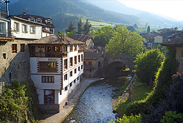 Deva River, Potes, Cantabria, Spain, Europe