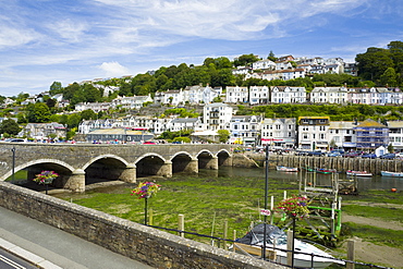 Looe harbour and bridge, Cornwall, England, United Kingdom, Europe