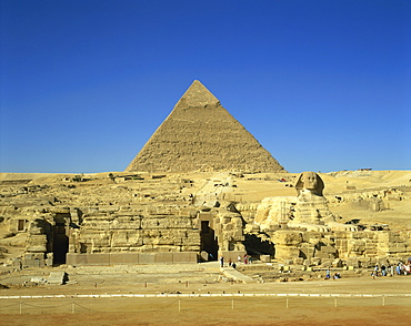 The Great Sphinx and Cheops Pyramid, Giza, UNESCO World Heritage Site, Cairo, Egypt, North Africa, Africa