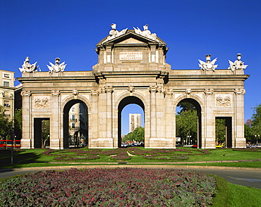 Arched gateway of the Puerta de Alcala in the Plaza de la Independencia, in Madrid, Spain, Europe