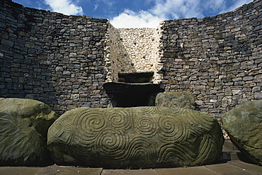 Newgrange, County Meath, Leinster, Republic of Ireland, Europe