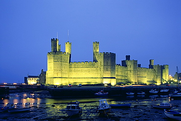 Caernarfon (Caernarvon) Castle, UNESCO World Heritage Site, Gwynedd, Wales, United Kingdom, Europe