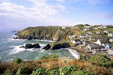 Cadgwith harbour and village, Cornwall, England, United Kingdom, Europe