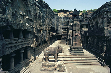 Cliff temples, Ellora, UNESCO World Heritage Site, near Aurangabad, Maharashtra, India, Asia