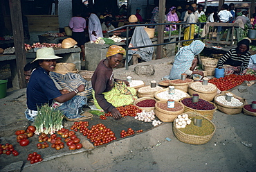 Market scene, Fort Dauphin, Madagascar, Africa