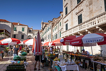 Market in Gundulic's Square, Dubrovnik, Croatia, Europe