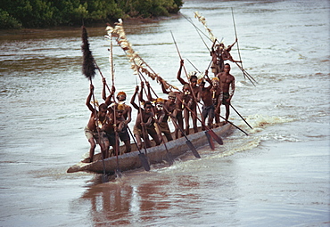 Asmat, racing canoes, Irian Jaya, Indonesia, Southeast Asia, Asia