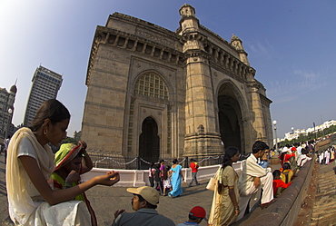 Local tourists near the Gateway of India, Colaba, Mumbai (Bombay), Maharashtra state, India, Asia