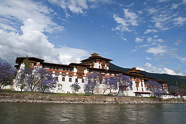 View of the Dzong in Punakha, Bhutan, Asia