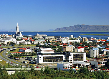 View from the Pearl (Perlan) facing north east towards the Hallgrimskirkja (Hallgrimsskirkja) which overlooks the city centre, Reykjavik, Iceland