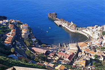 View over Camara de Lobos, Madeira, Portugal, Atlantic, Europe