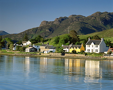 Dornie on Loch Long, Highland region, Scotland, United Kingdom, Europe