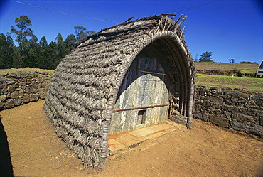 Traditional house in Bikkapathimund, Thoda village, Tamil Nadu state, India, Asia