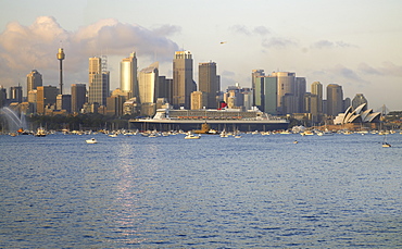 Queen Mary 2 on maiden voyage arriving in Sydney Harbour, New South Wales, Australia, Pacific