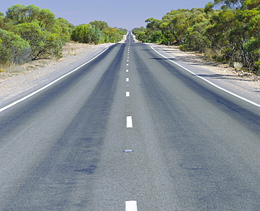 Long straight road, Hume highway, Victoria, Australia