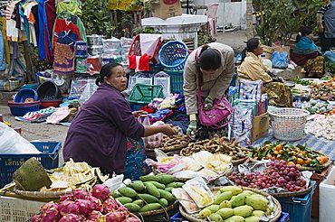 Morning food market, Luang Prabang, Laos, Indochina, Southeast Asia, Asia