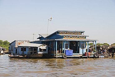 Tonle Sap Lake, Vietnamese Boat People, near Siem Reap, Cambodia, Indochina, Southeast Asia, Asia