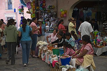 Artisans Market, San Miguel de Allende (San Miguel), Guanajuato State, Mexico, North America