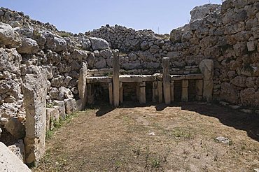 Ggantija, a prehistoric temple constructed around 3000 BC, UNESCO World Heritage Site, Gozo, Malta, Europe