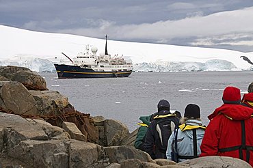 Tourist boat, Port Lockroy, Antarctic Peninsula, Antarctica, Polar Regions