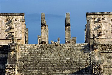 Temple of the Warriors, Chichen Itza, UNESCO World Heritage Site, Yucatan, Mexico, North America