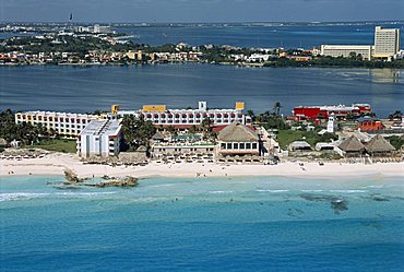 Hotel area, Cancun, Yucatan, Mexico, North America