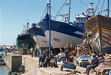 Boatbuilding in the fishing harbour, Essaouira, Morocco, North Africa, Africa