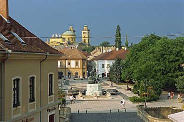 Distant view of the Bazilika (Cathedral), Eger, Hungary, Europe