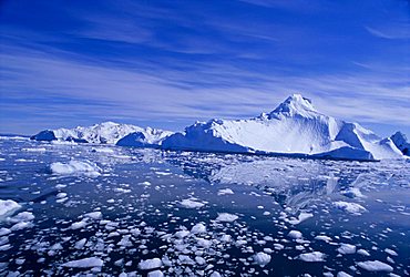 Icebergs from the icefjord, Ilulissat, Disko Bay, Greenland, Polar Regions