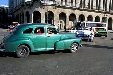 Old American cars, Havana, Cuba, West Indies, Central America