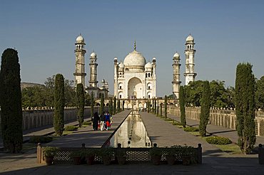 The Bibi ka Maqbara, built by Azam Shah in 1678 as a son's tribute to his mother, Begum Rabia Durrani, the Queen of Mughal emperor Aurangzeb, Aurangabad, Maharashtra, India, Asia