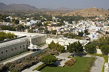 Old fort of Devi Gath (Devi Garh) now a heritage hotel, near Udaipur, Rajasthan state, India, Asia