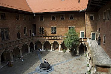 The Collegium Maius Museum of the Jagiellonian University, the oldest university building and connected with Copernicus, Old Town District, Krakow (Cracow), UNESCO World Heritage Site, Poland, Europe