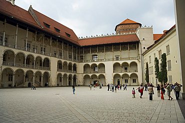 The Royal Palace, Royal Castle area, Krakow (Cracow), UNESCO World Heritage Site, Poland, Europe